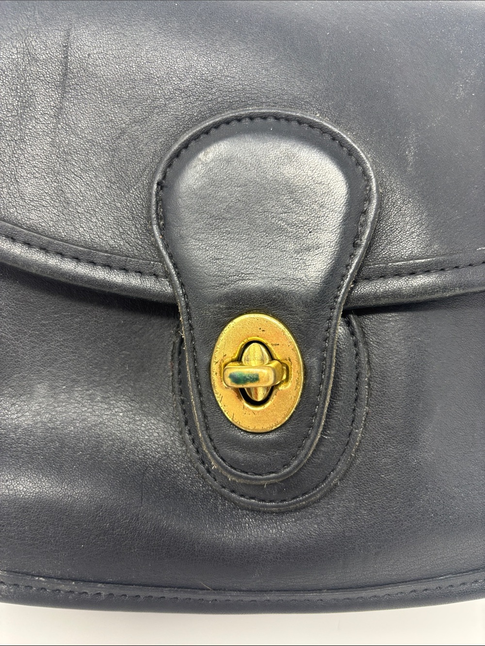Coach | vintage Classic Black Leather Crossbody Bag - Picture 2 of 13